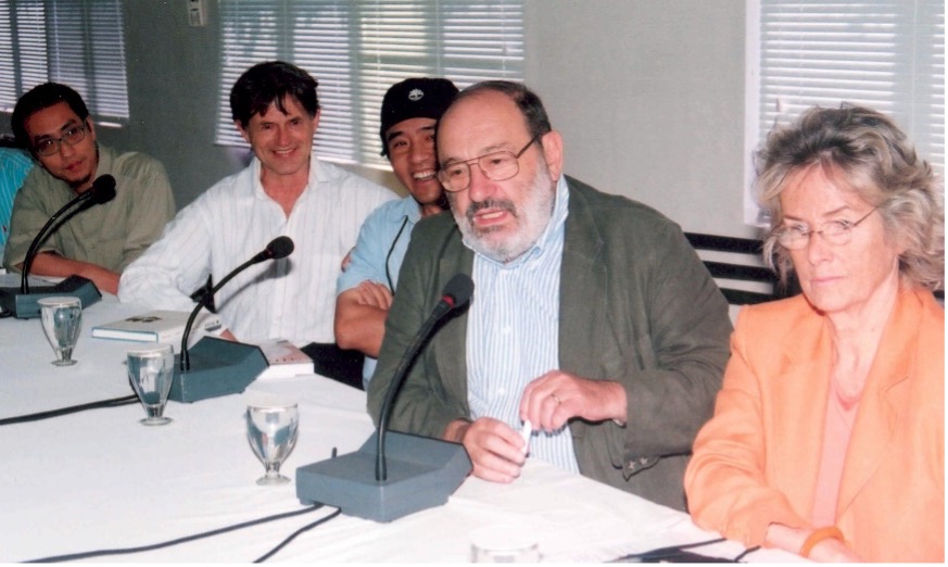 Zhao Tingyang, Alain le Pichon, Wang Mingming, Umberto Eco, Renate Ramge, Transcultura Conference 2005, India © Institut International Transcultura
